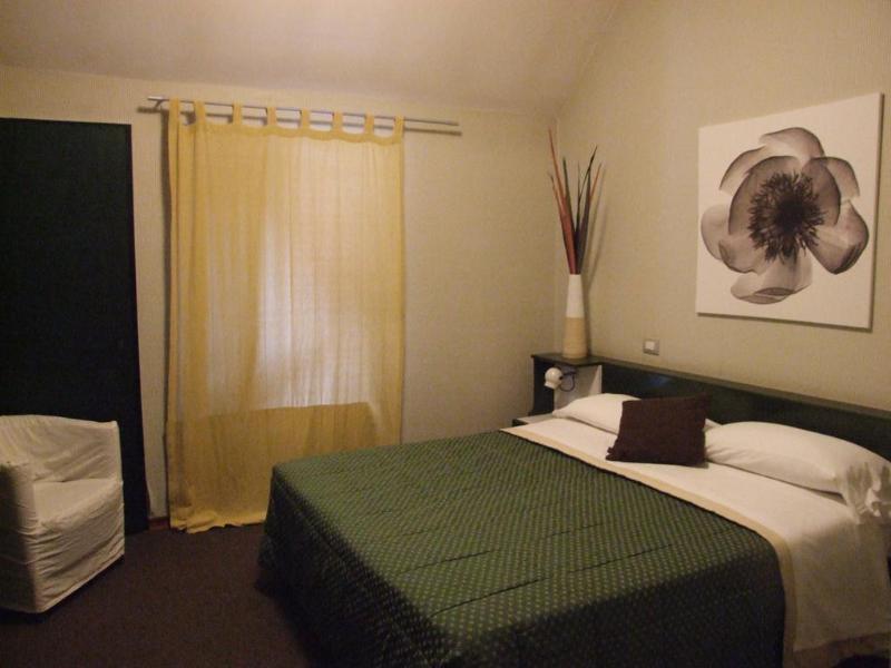 Hotel ออร์เวียโต ภายนอก รูปภาพ