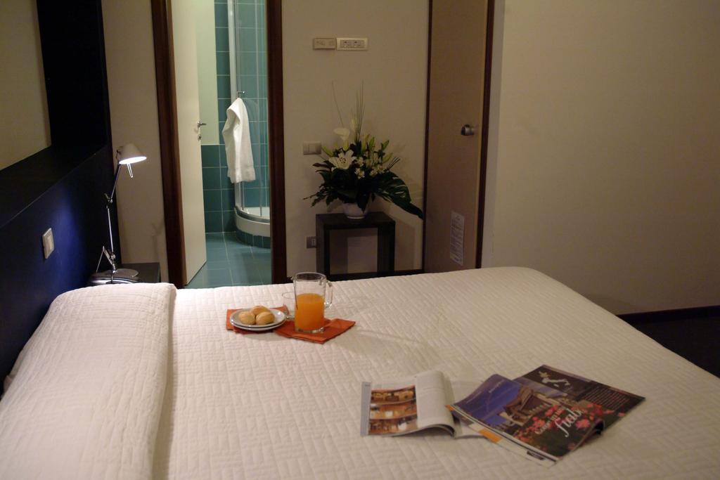 Hotel ออร์เวียโต ภายนอก รูปภาพ